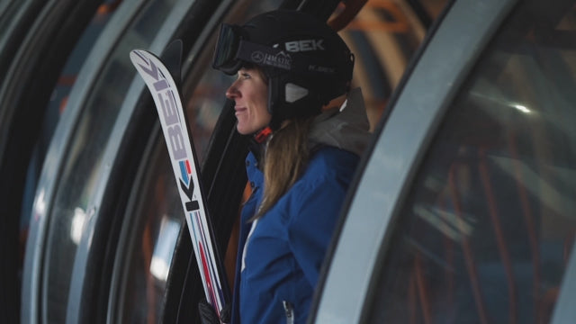 Descrizione di una giornata a sciare con K-Bek. Montagne innevate e paesaggi bianchi incantevoli